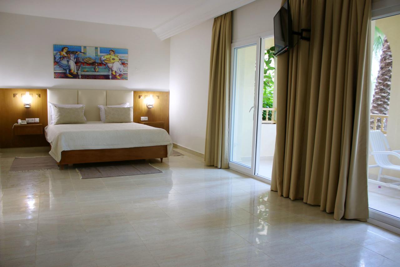 The Ksar Djerba Charming Hotel&SPA Midoun Bagian luar foto